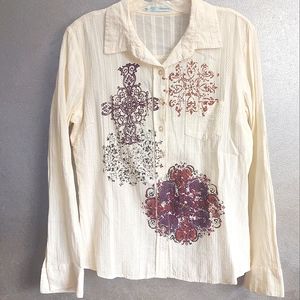 Long sleeve button down w/screen print detail